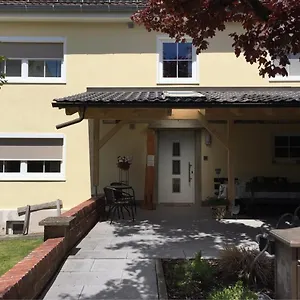 Apartmentvermietung Ingrid Bolkart - Landleben 6 Illertissen